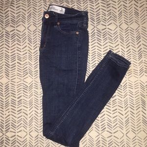 5 FOR $25 - Dark wash skinny jeans